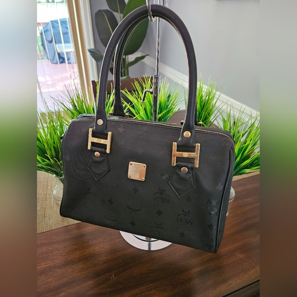 💥Authentic COA💥 MCM Visetos w/unbranded strap!! - Picture 2 of 13